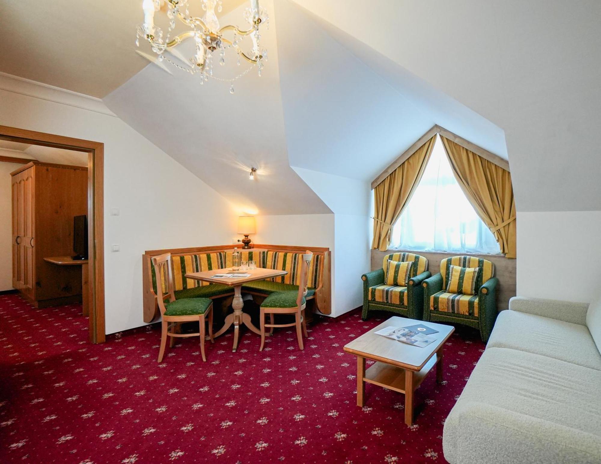סלבה די ואל גרדנה Hotel Oswald מראה חיצוני תמונה